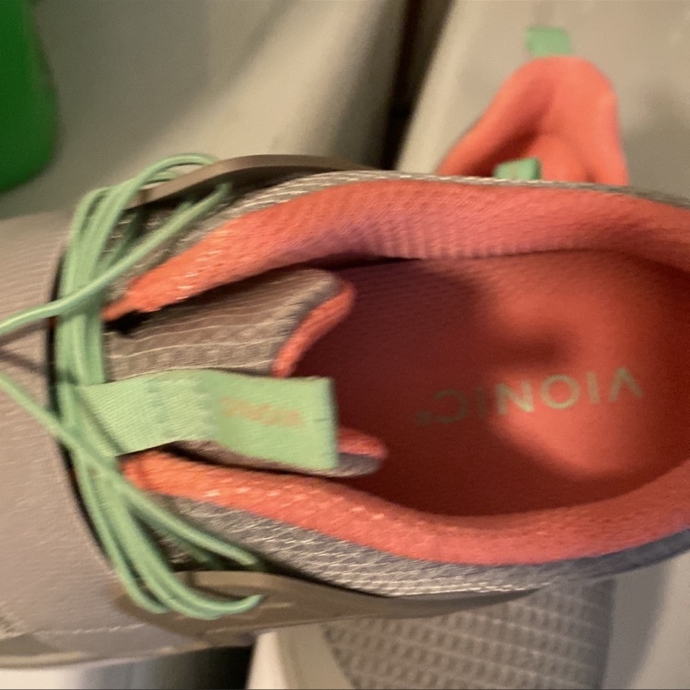 Vionic, like  new. Size 7 - Picture 3 of 3